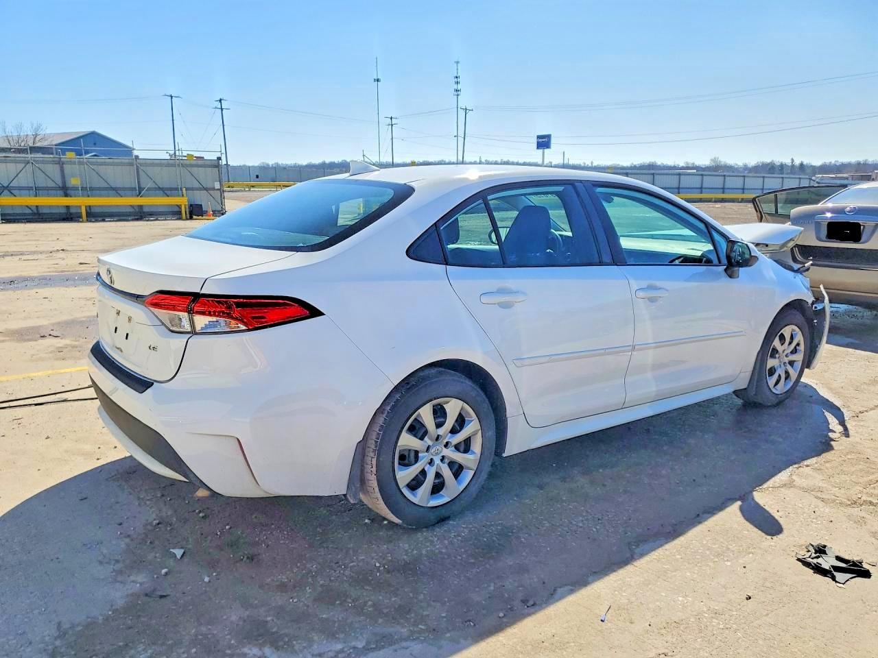 2021 TOYOTA COROLLA LE photo 5