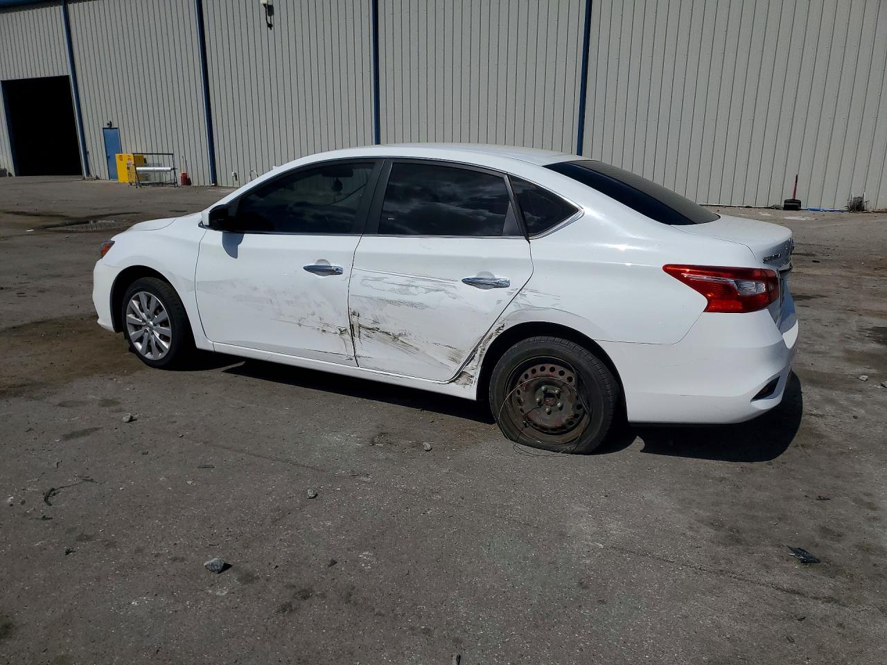 2016 NISSAN SENTRA S photo 2