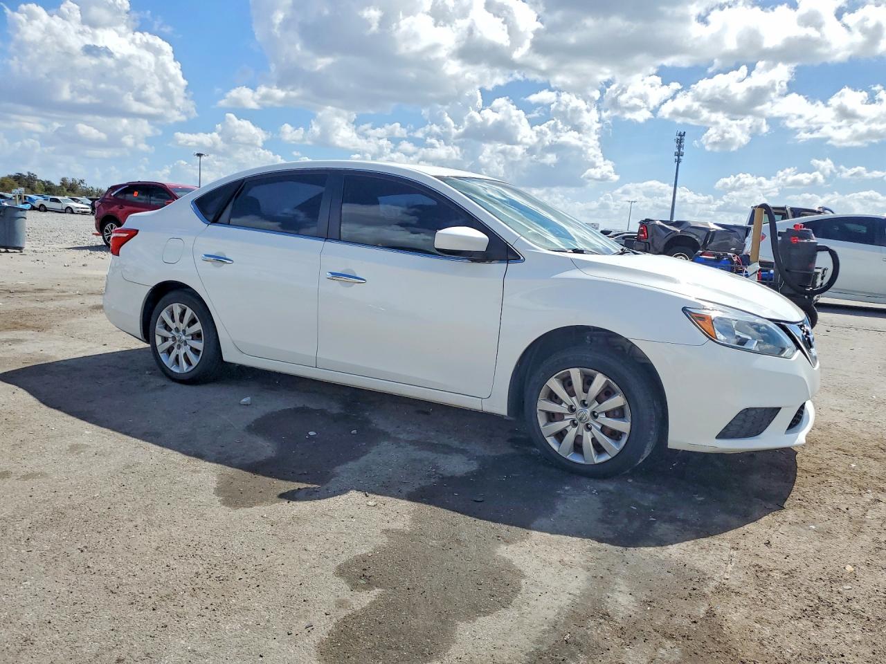 2016 NISSAN SENTRA S photo 4