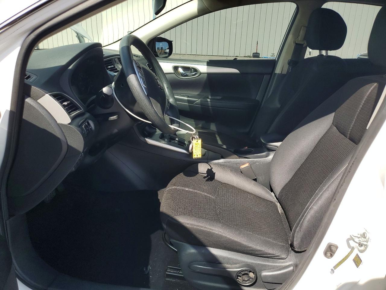 2016 NISSAN SENTRA S photo 7
