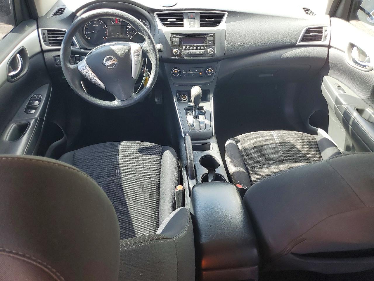 2016 NISSAN SENTRA S photo 8