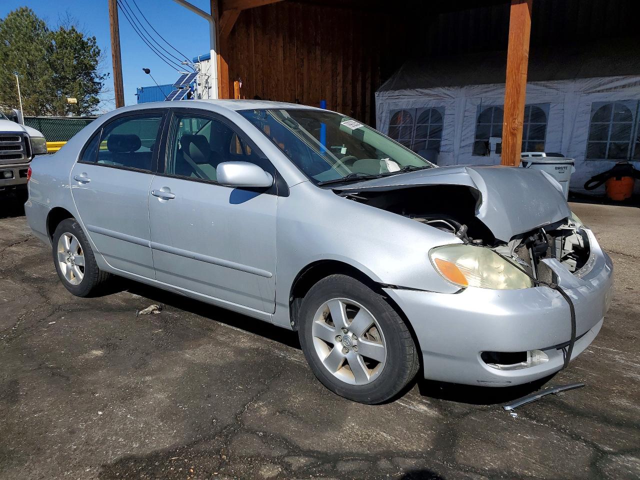 2005 TOYOTA COROLLA LE photo 4