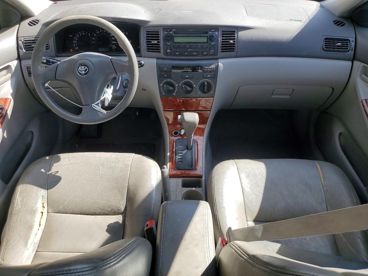 2005 TOYOTA COROLLA LE photo 8