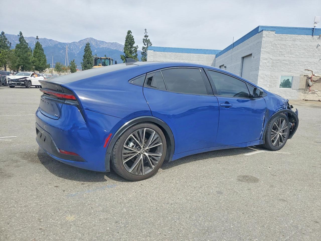 2025 TOYOTA PRIUS LIMITED photo 7