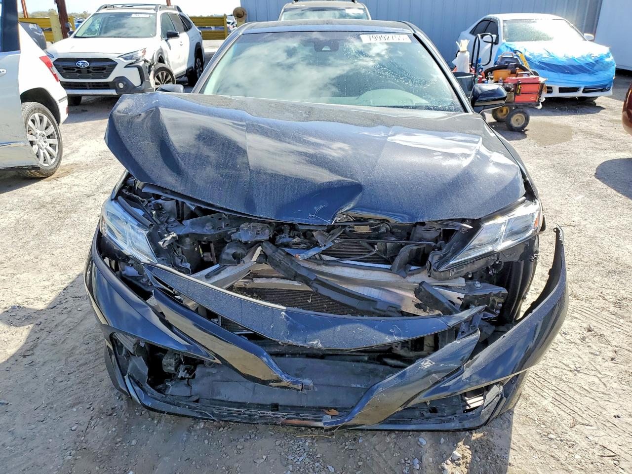 2018 TOYOTA CAMRY LE photo 5