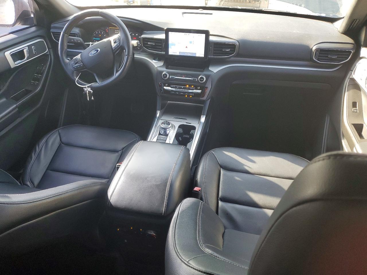 2020 FORD EXPLORER XLT photo 15