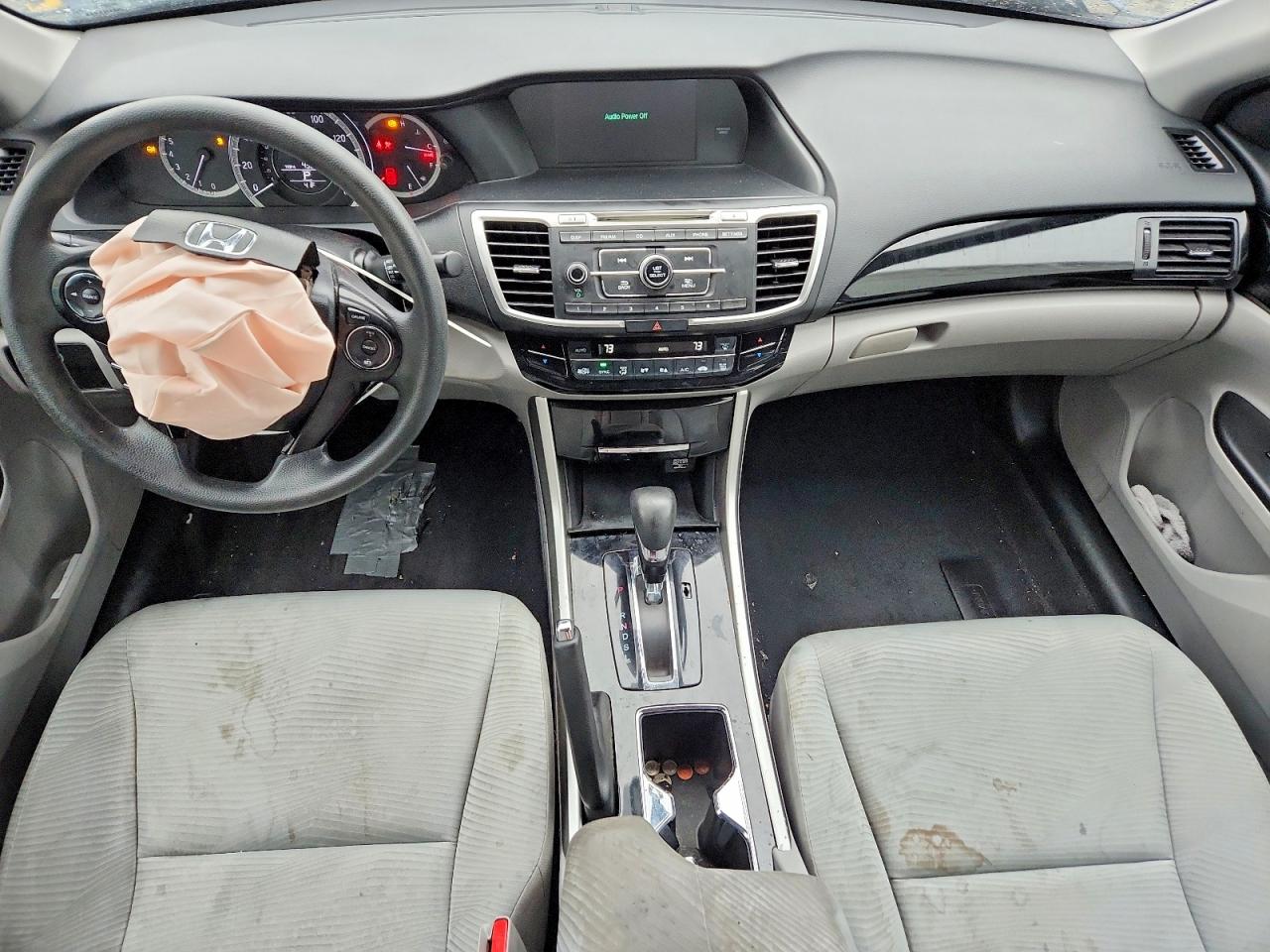 2017 HONDA ACCORD LX photo 8