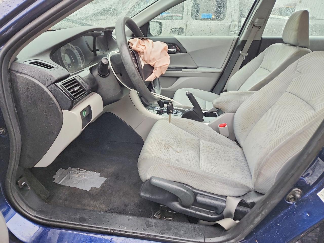 2017 HONDA ACCORD LX photo 7