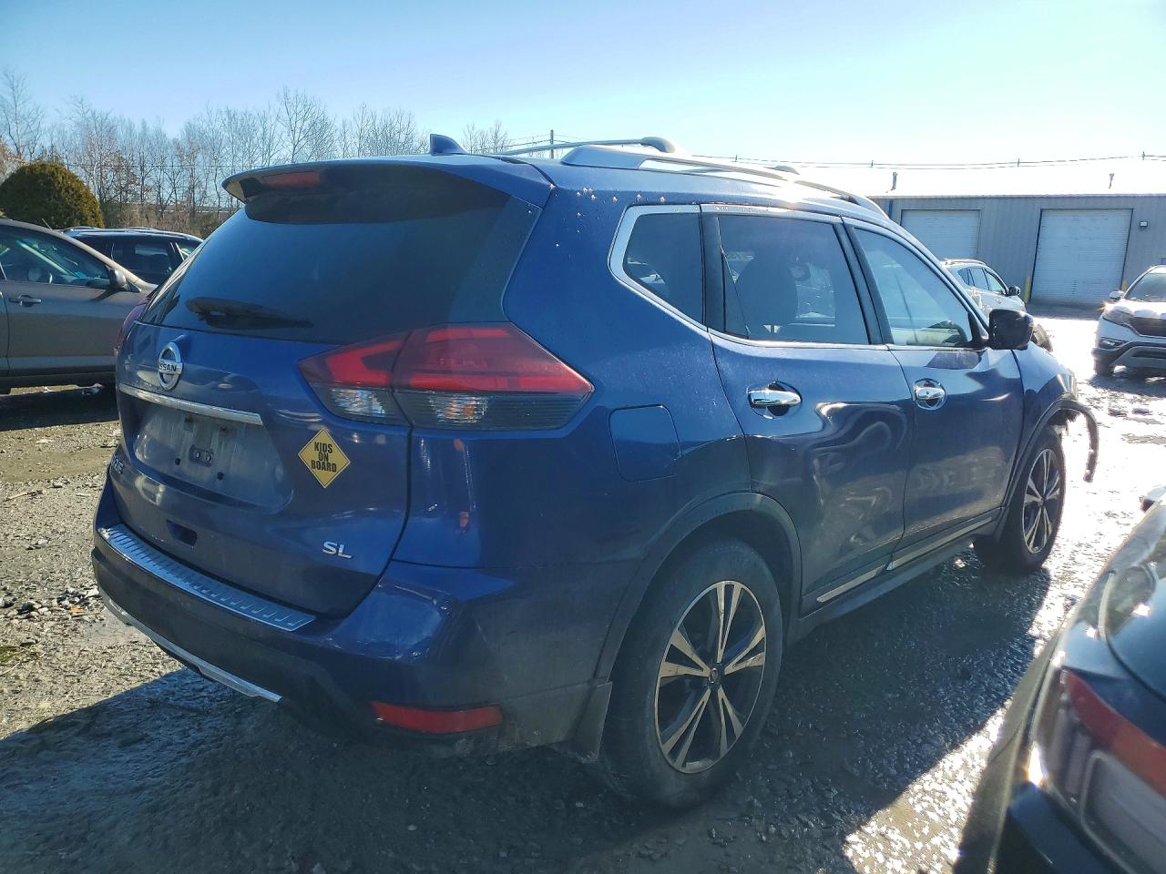 2017 NISSAN ROGUE SL photo 3