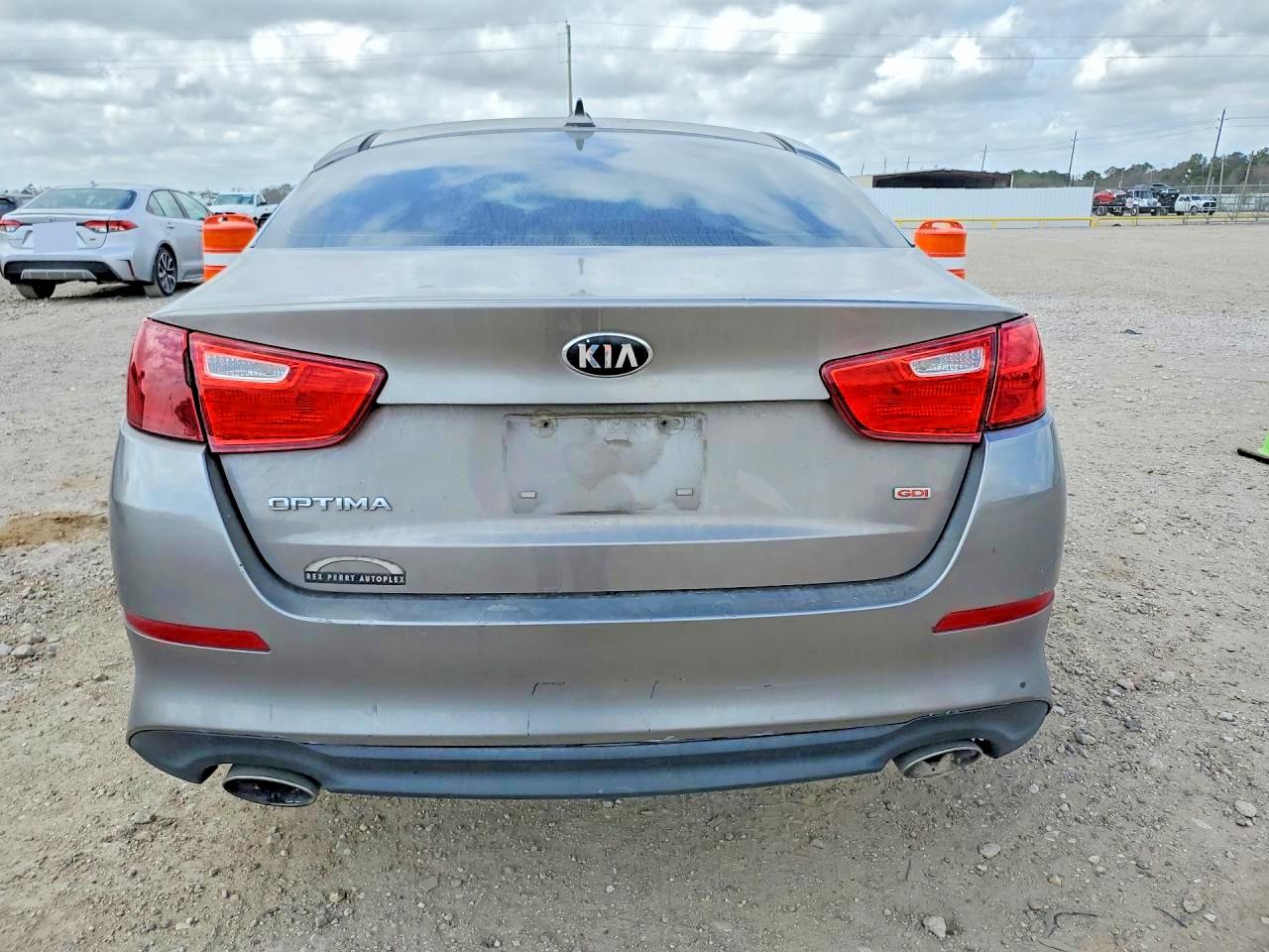 2015 KIA OPTIMA LX photo 11
