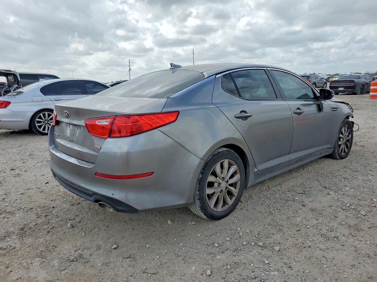 2015 KIA OPTIMA LX photo 5