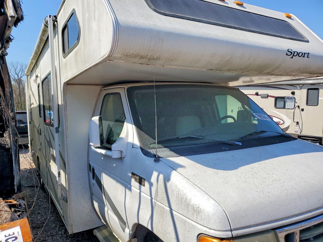 2004 THOR CHATEAU SPORT 29A photo 17