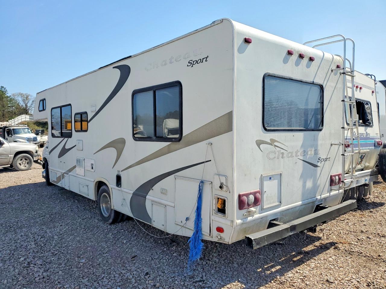 2004 THOR CHATEAU SPORT 29A photo 5