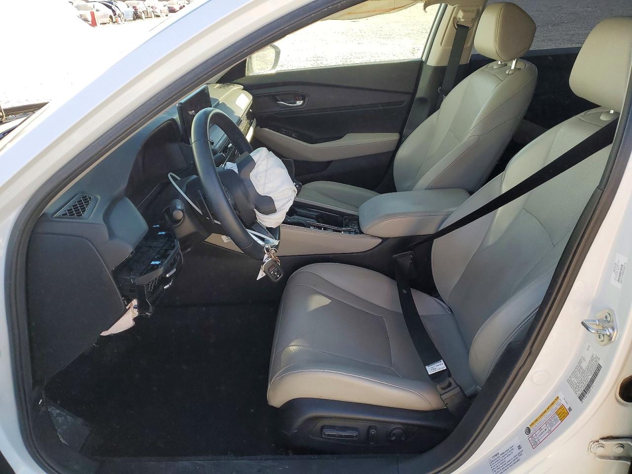 2024 HONDA ACCORD TOURING HYBRID photo 13