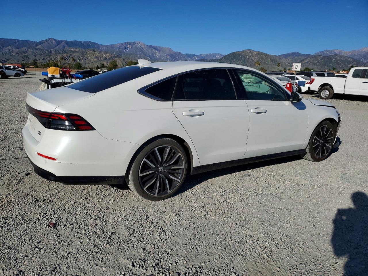2024 HONDA ACCORD TOURING HYBRID photo 5