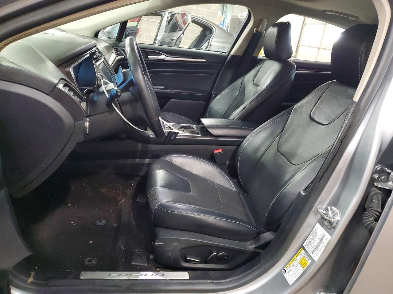 2020 FORD FUSION TITANIUM photo 19