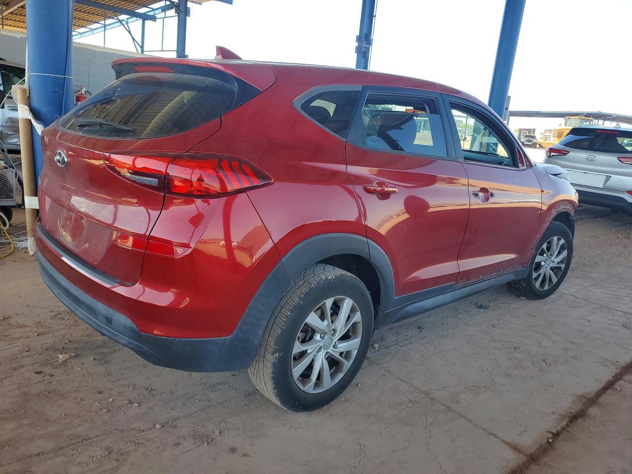 2021 HYUNDAI TUCSON SE photo 3