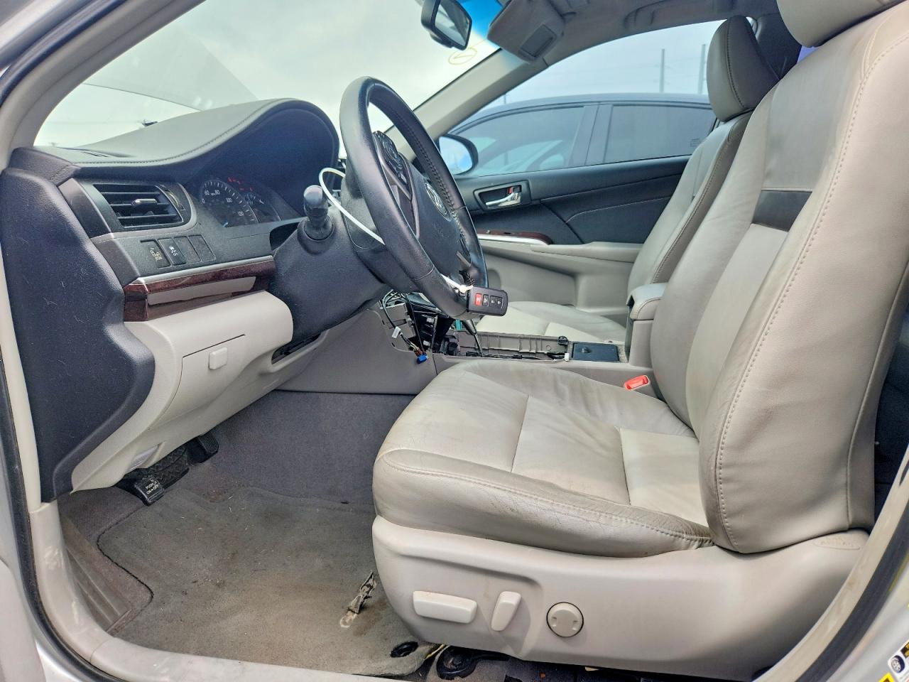 2014 TOYOTA CAMRY XLE V6 photo 7
