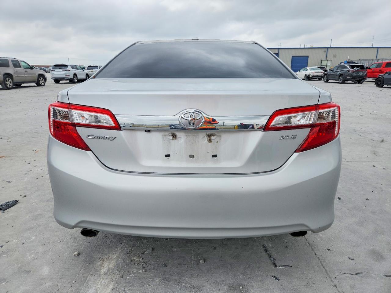 2014 TOYOTA CAMRY XLE V6 photo 6