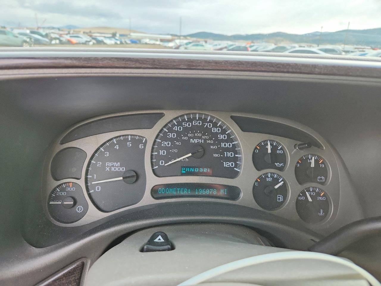 2004 GMC YUKON DENALI photo 9