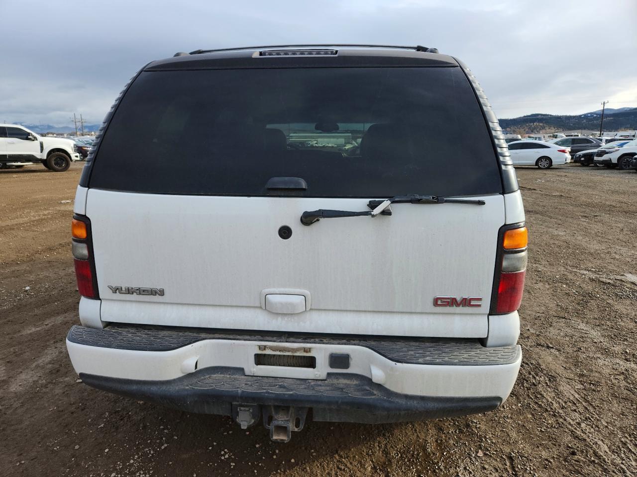 2004 GMC YUKON DENALI photo 6