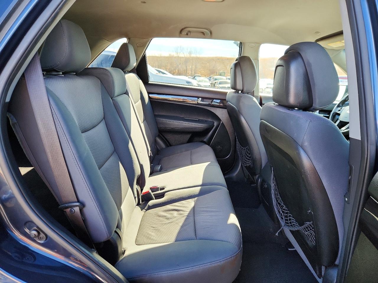 2013 KIA SORENTO LX photo 19