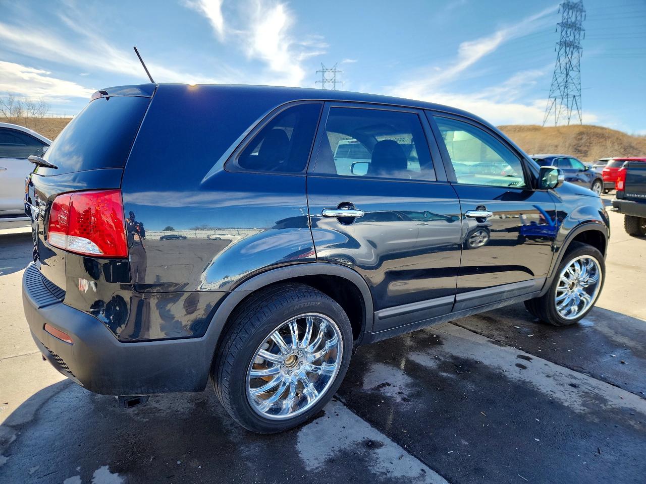 2013 KIA SORENTO LX photo 5