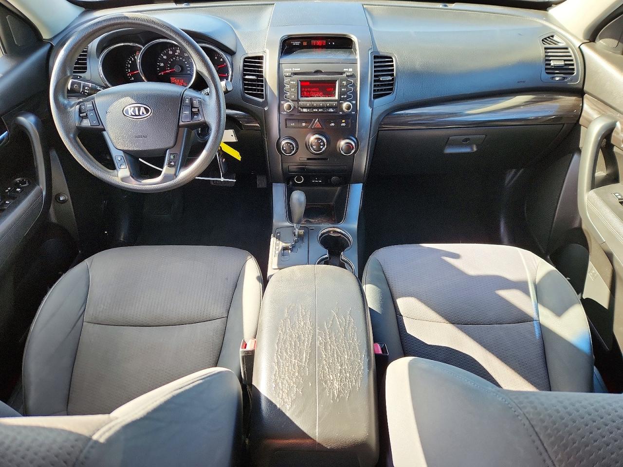 2013 KIA SORENTO LX photo 15