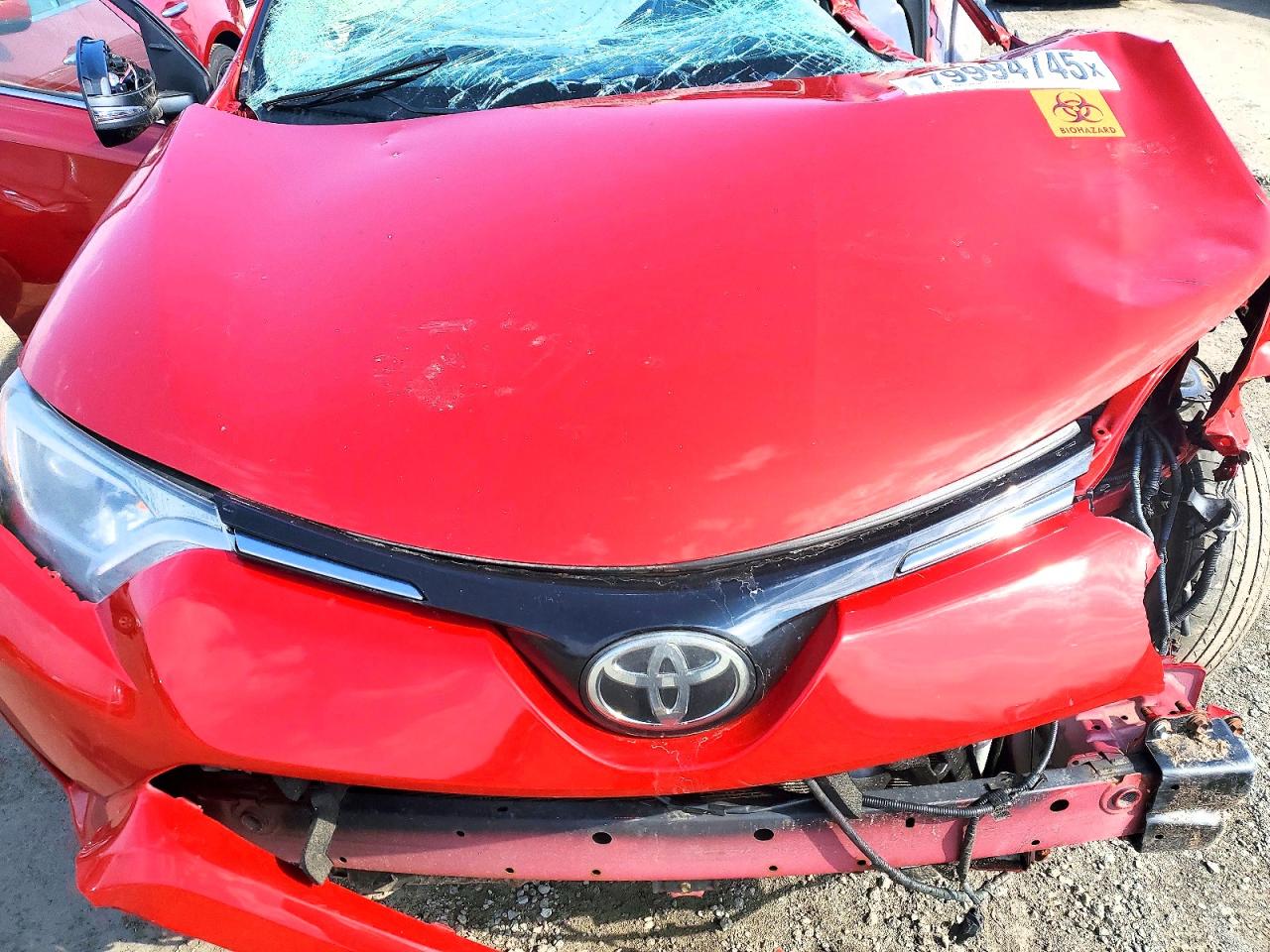 2017 TOYOTA RAV4 XLE photo 23