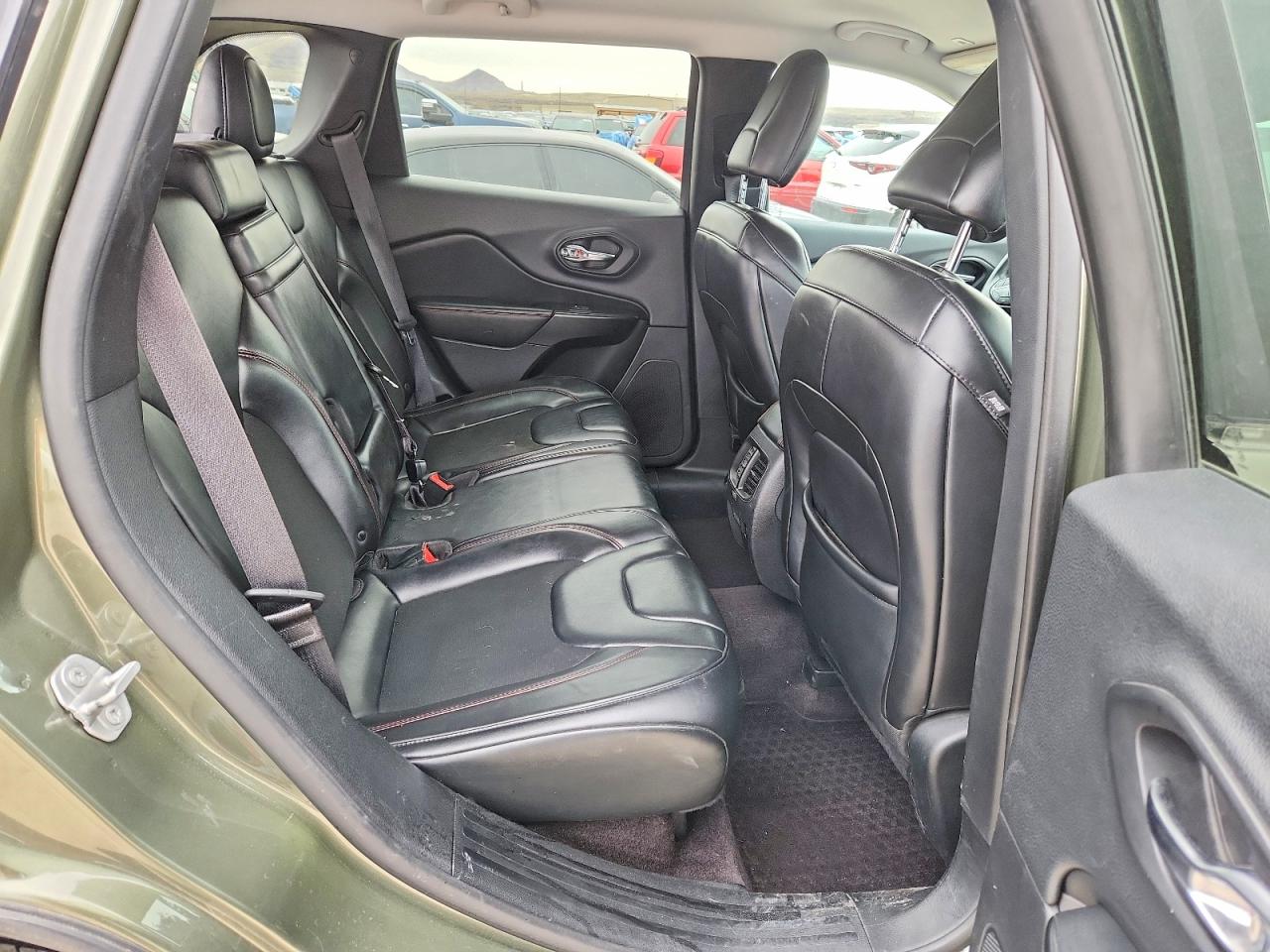2019 JEEP CHEROKEE TRAILHAWK photo 28