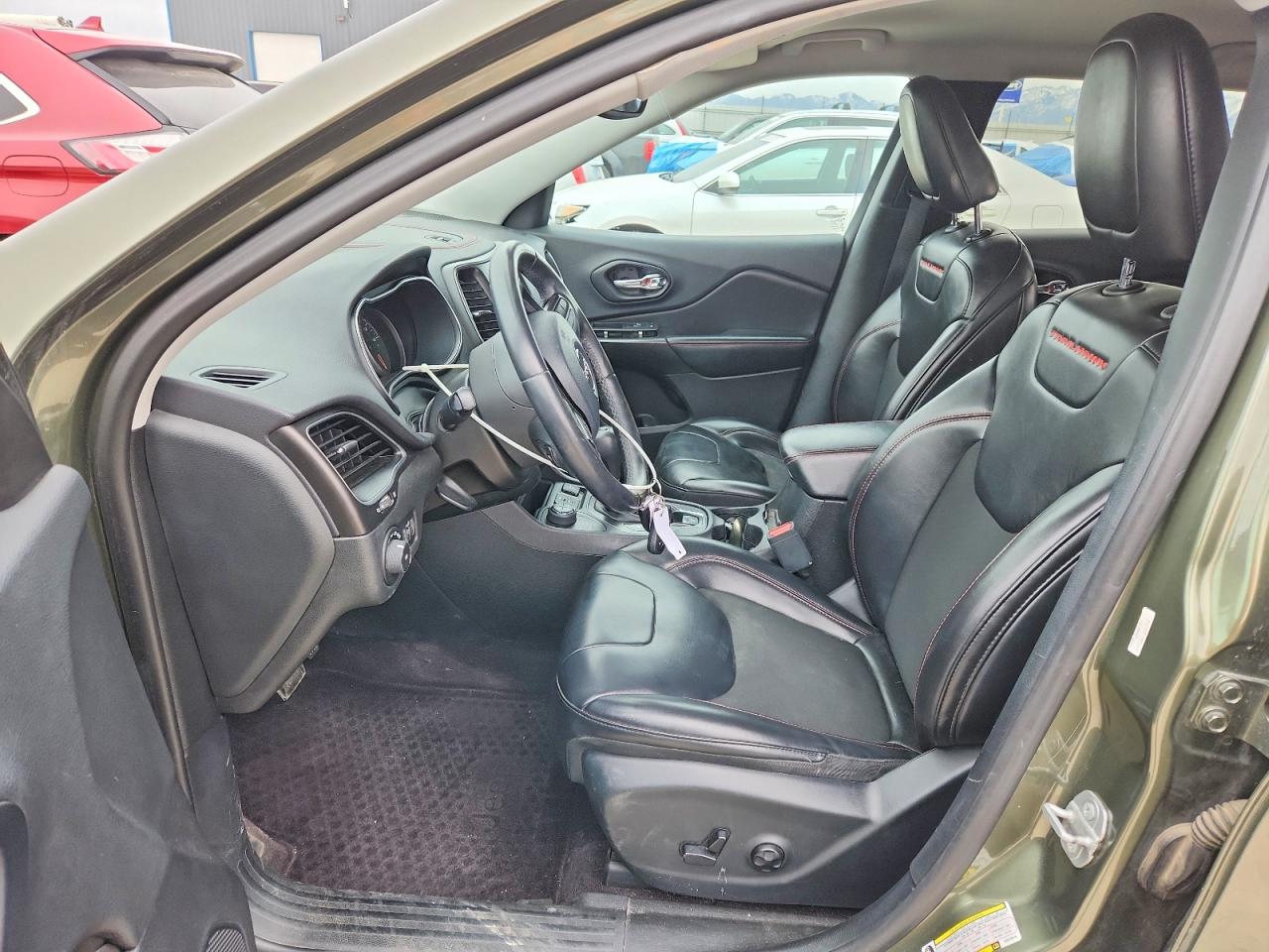 2019 JEEP CHEROKEE TRAILHAWK photo 19