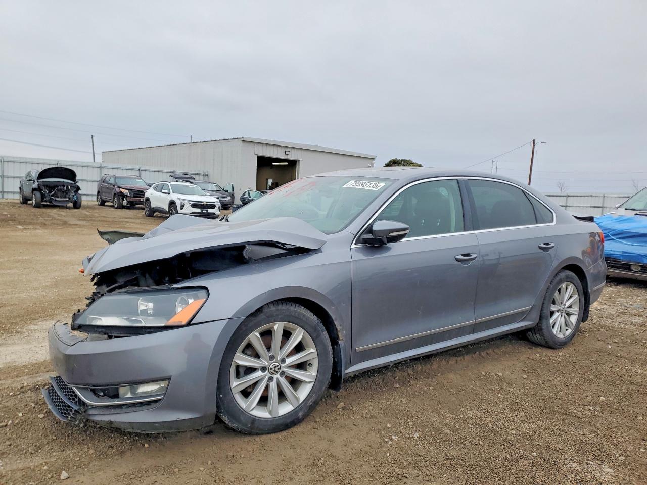 2012 VOLKSWAGEN PASSAT