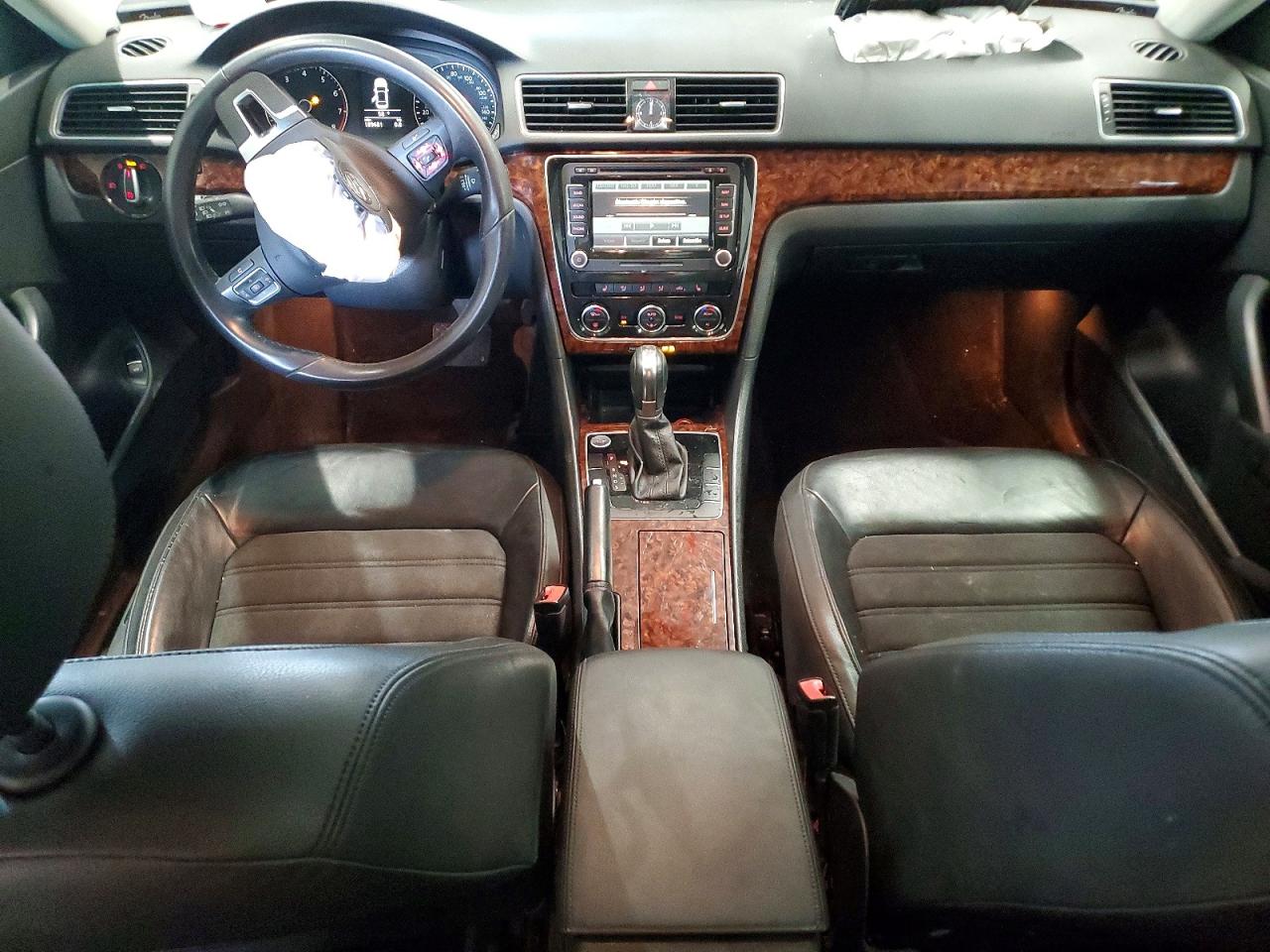 2012 VOLKSWAGEN PASSAT SEL photo 21