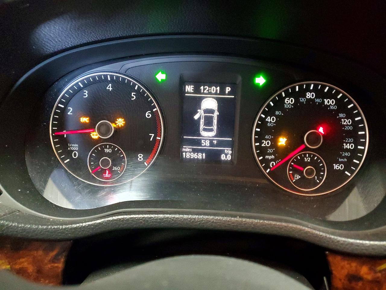 2012 VOLKSWAGEN PASSAT SEL photo 24