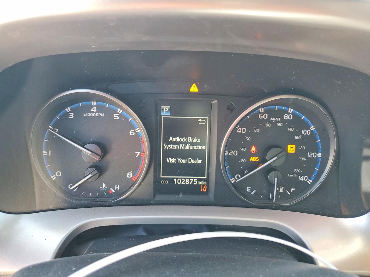 2018 TOYOTA RAV4 LE photo 17
