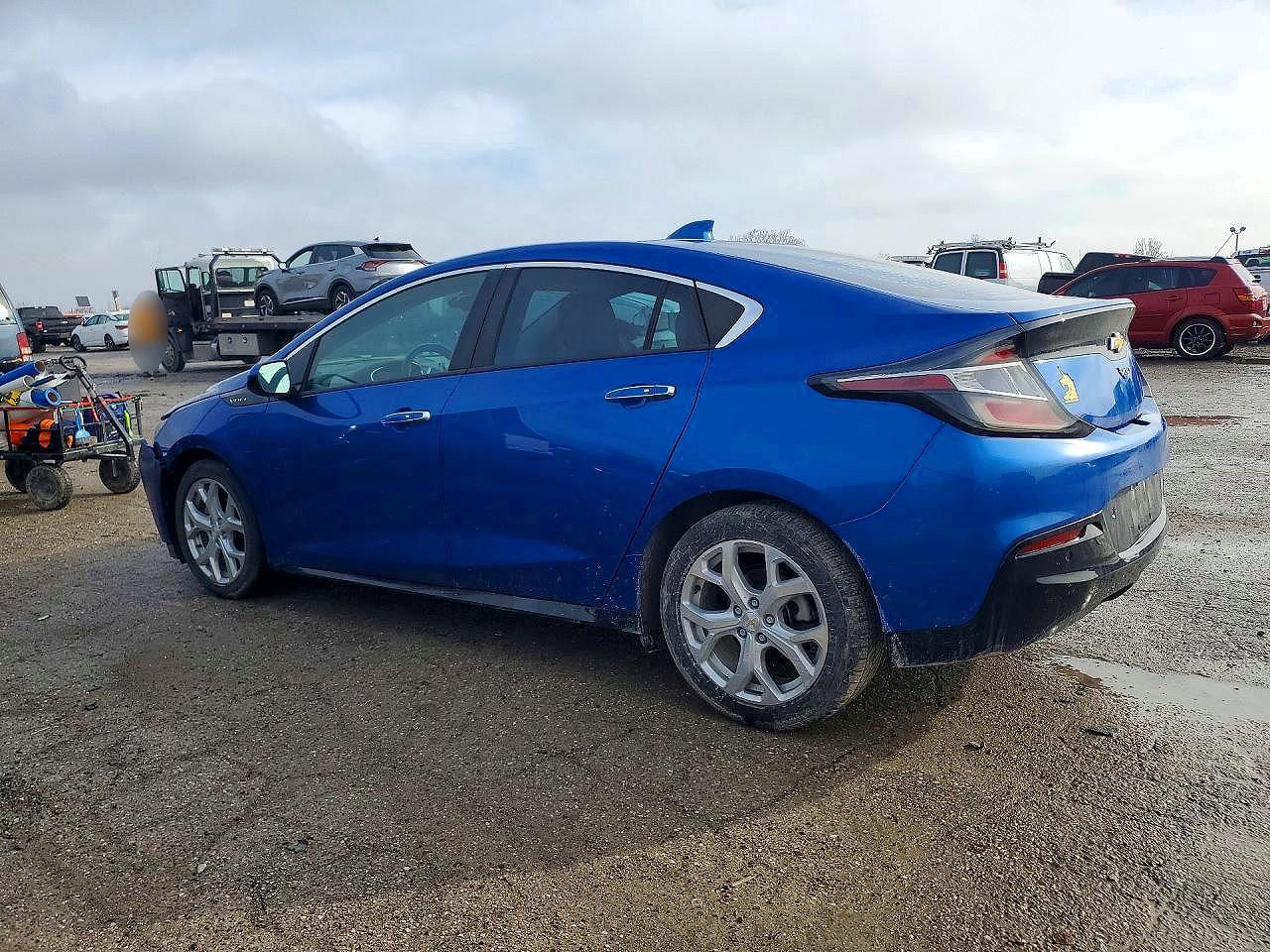 2017 CHEVROLET VOLT PREMIER photo 2