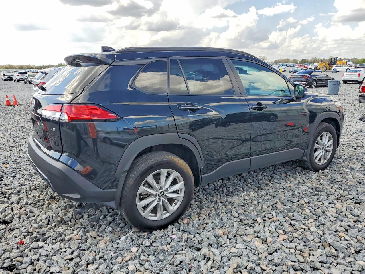 2024 TOYOTA COROLLA CROSS LE photo 5