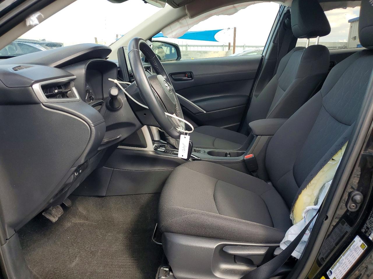 2024 TOYOTA COROLLA CROSS LE photo 13