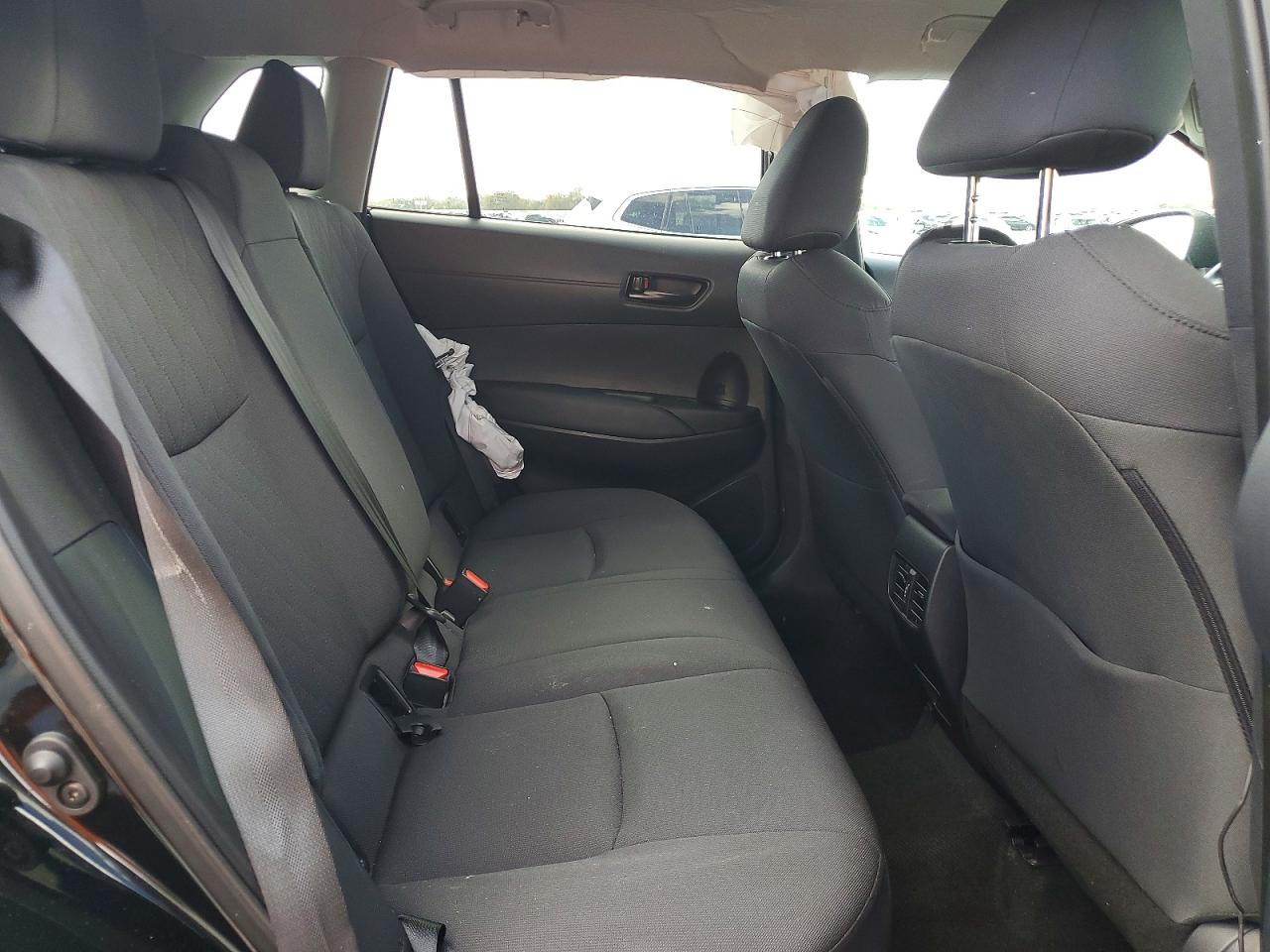 2024 TOYOTA COROLLA CROSS LE photo 19