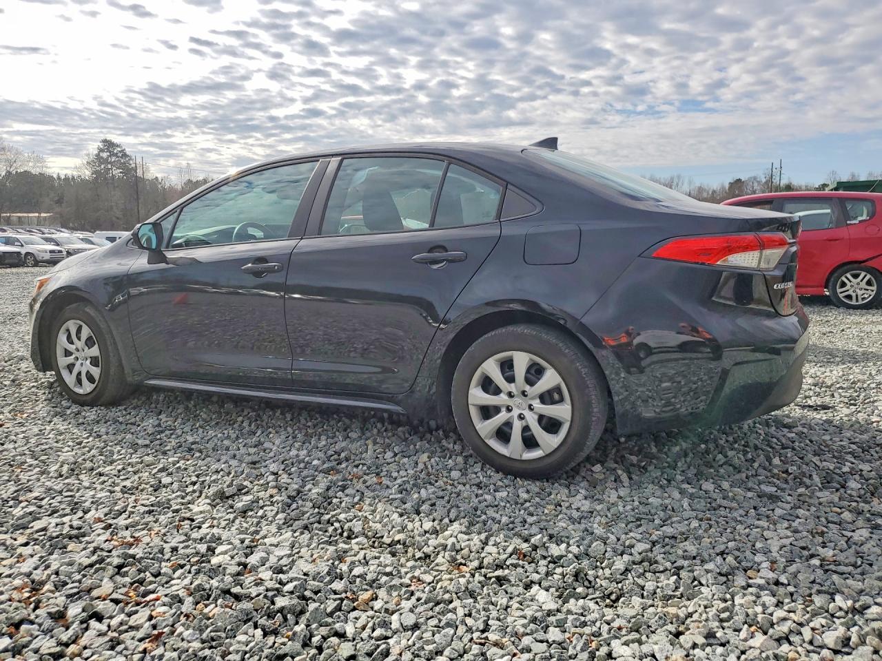 2023 TOYOTA COROLLA LE photo 3