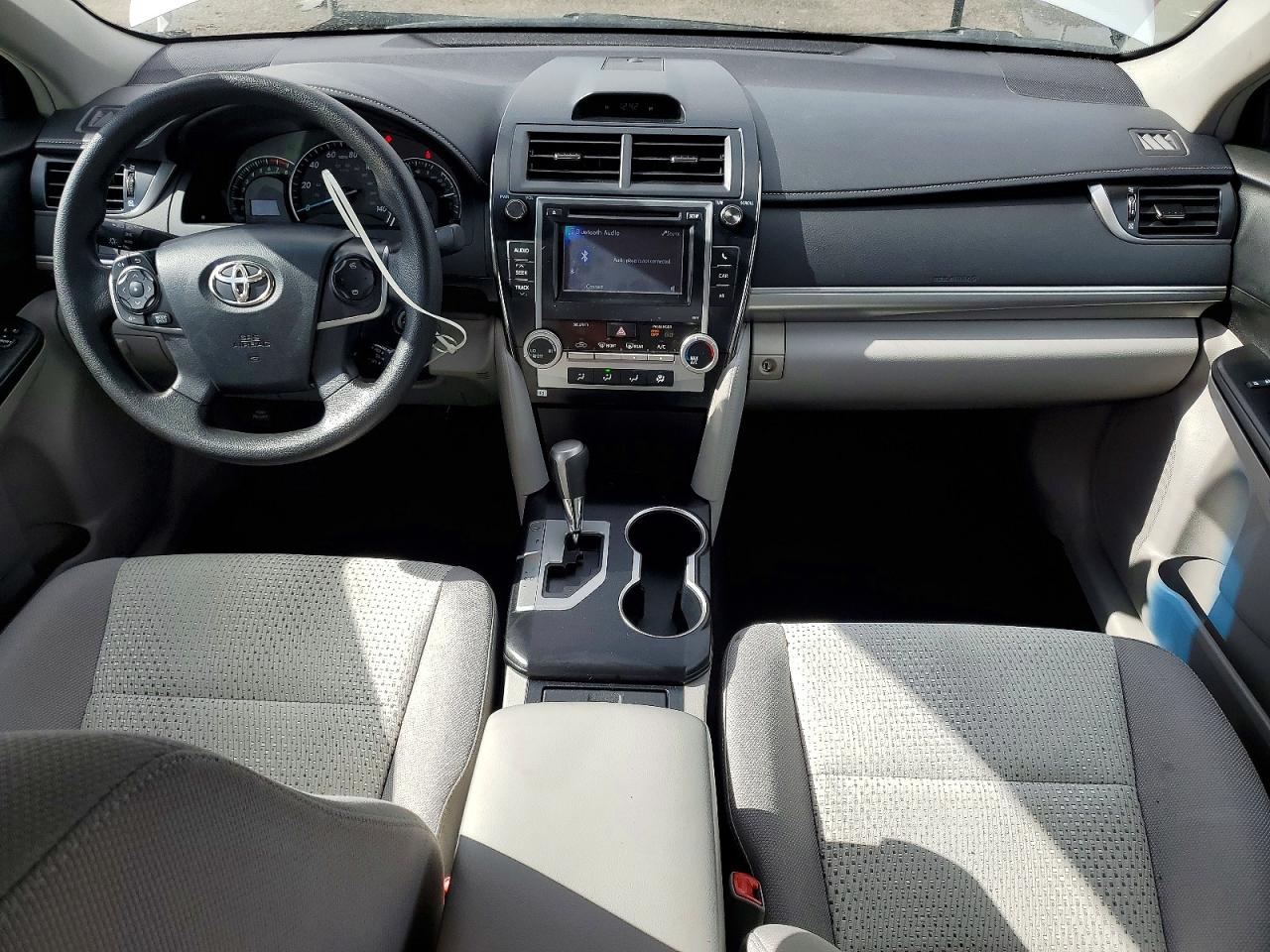 2012 TOYOTA CAMRY LE photo 15