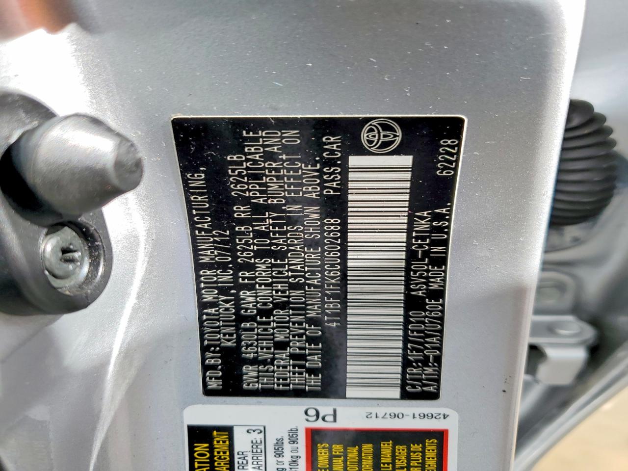 2012 TOYOTA CAMRY LE photo 25