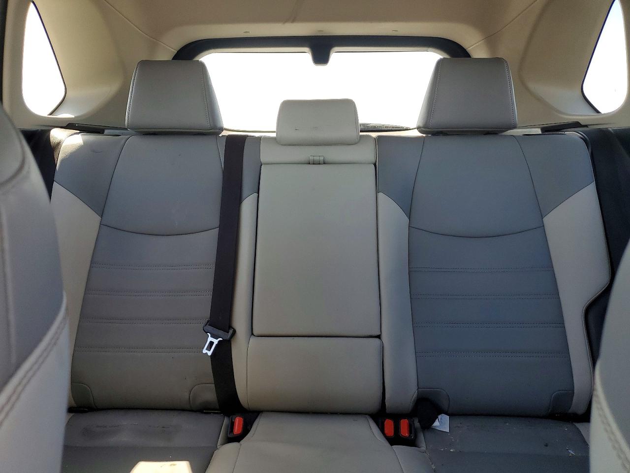 2021 TOYOTA RAV4 XLE PREMIUM photo 19
