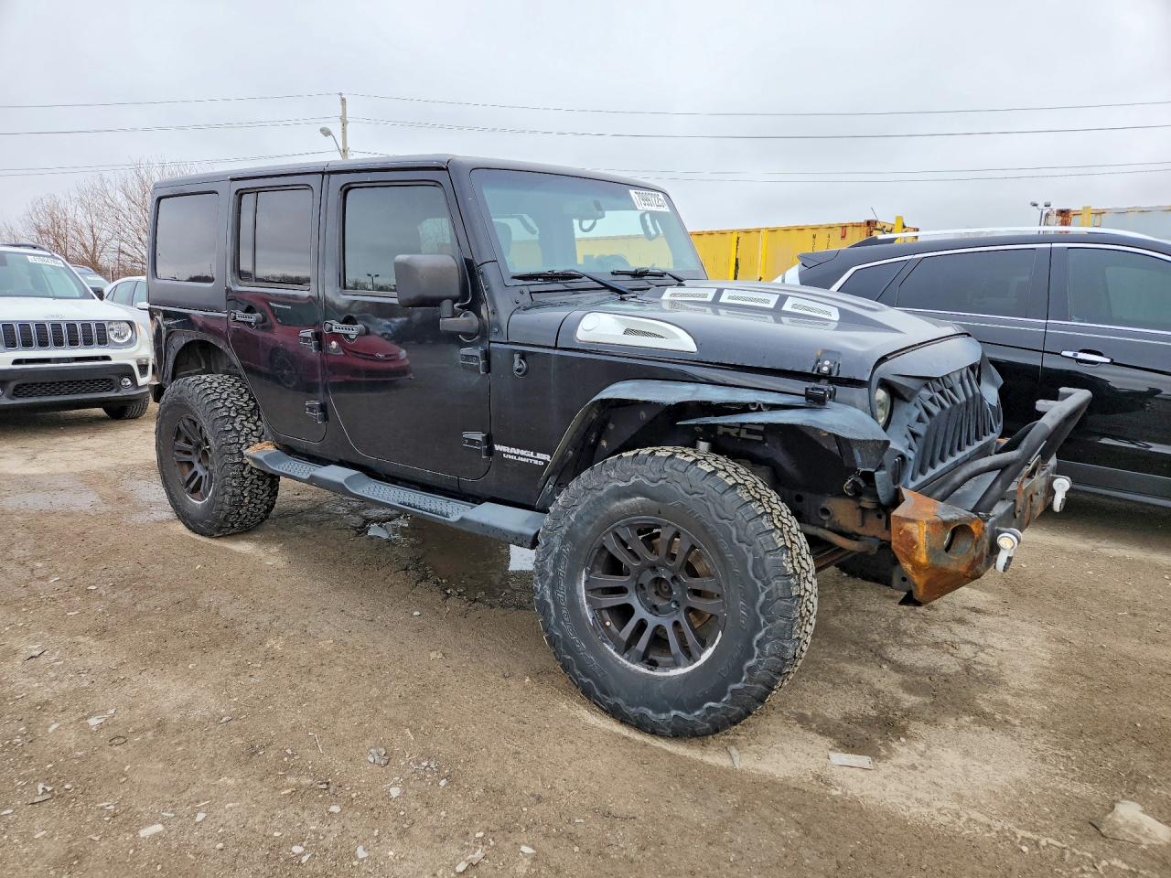 2013 JEEP WRANGLER UNLIMITED SAHARA photo 4