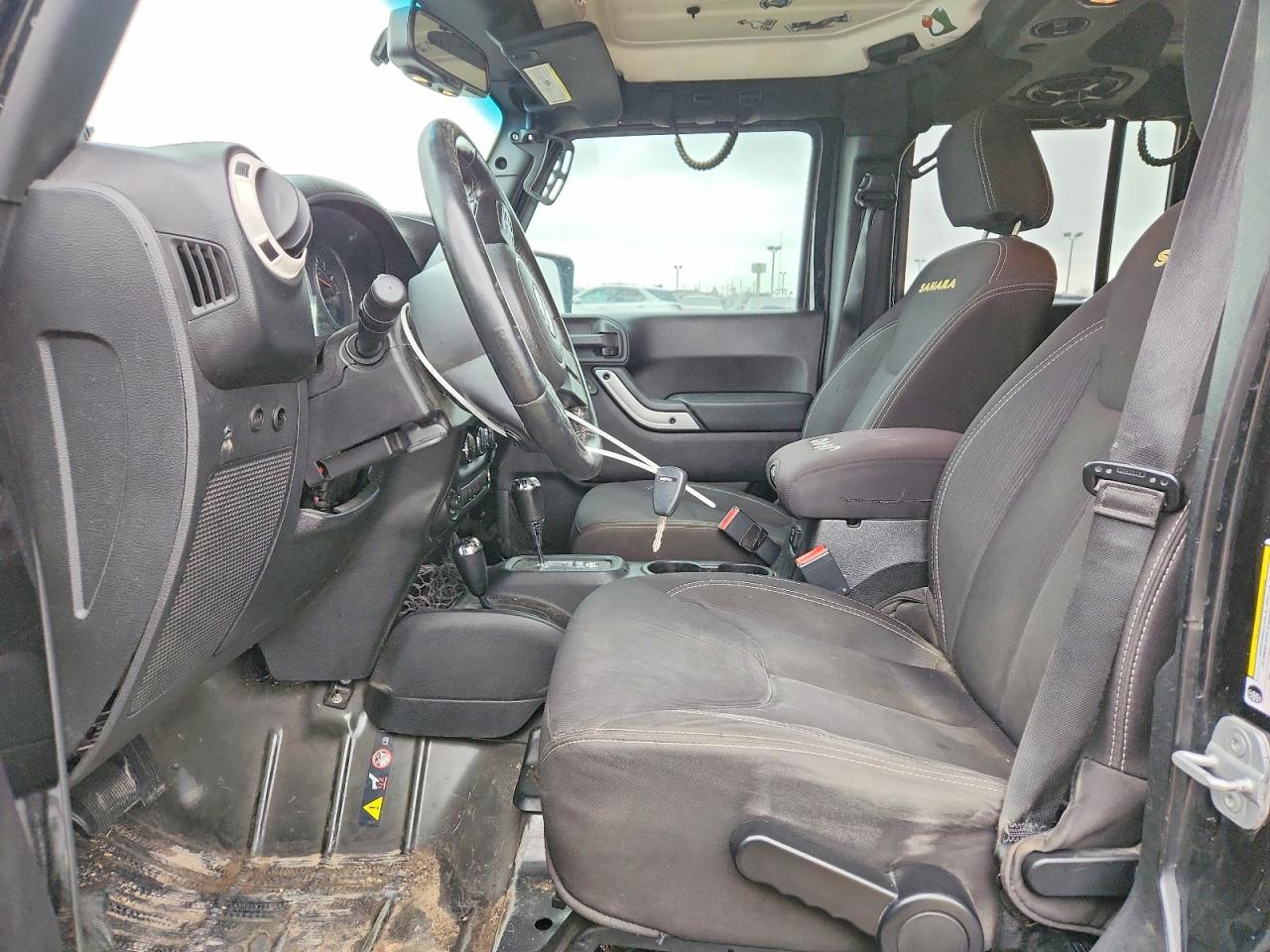 2013 JEEP WRANGLER UNLIMITED SAHARA photo 7