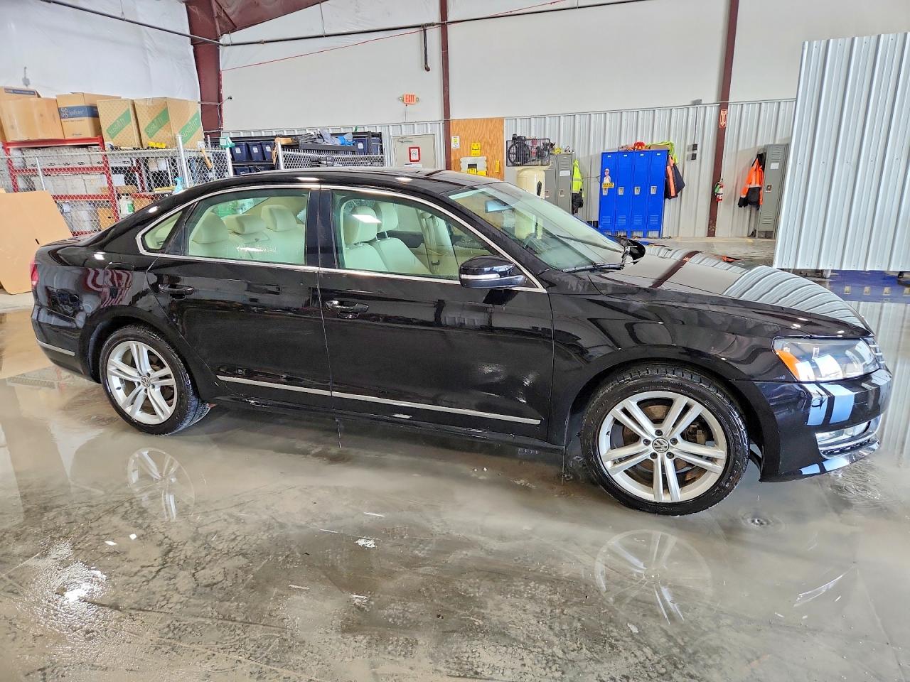2014 VOLKSWAGEN PASSAT SE photo 7