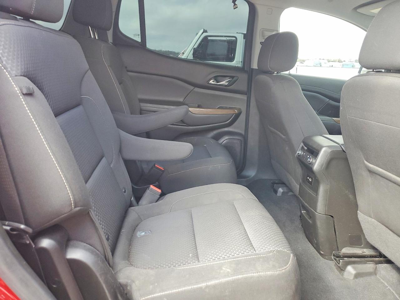 2023 GMC ACADIA SLE photo 21