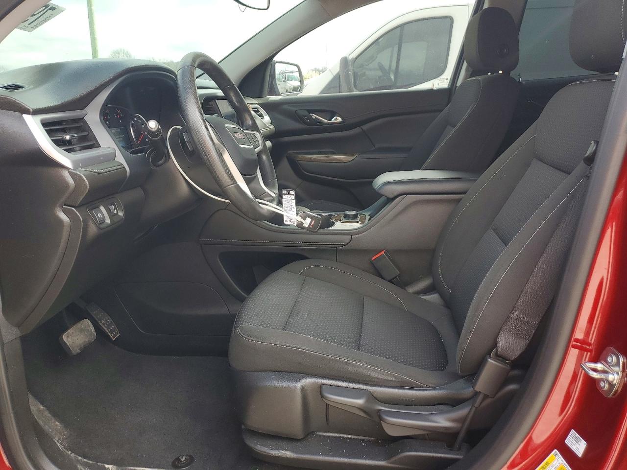 2023 GMC ACADIA SLE photo 13