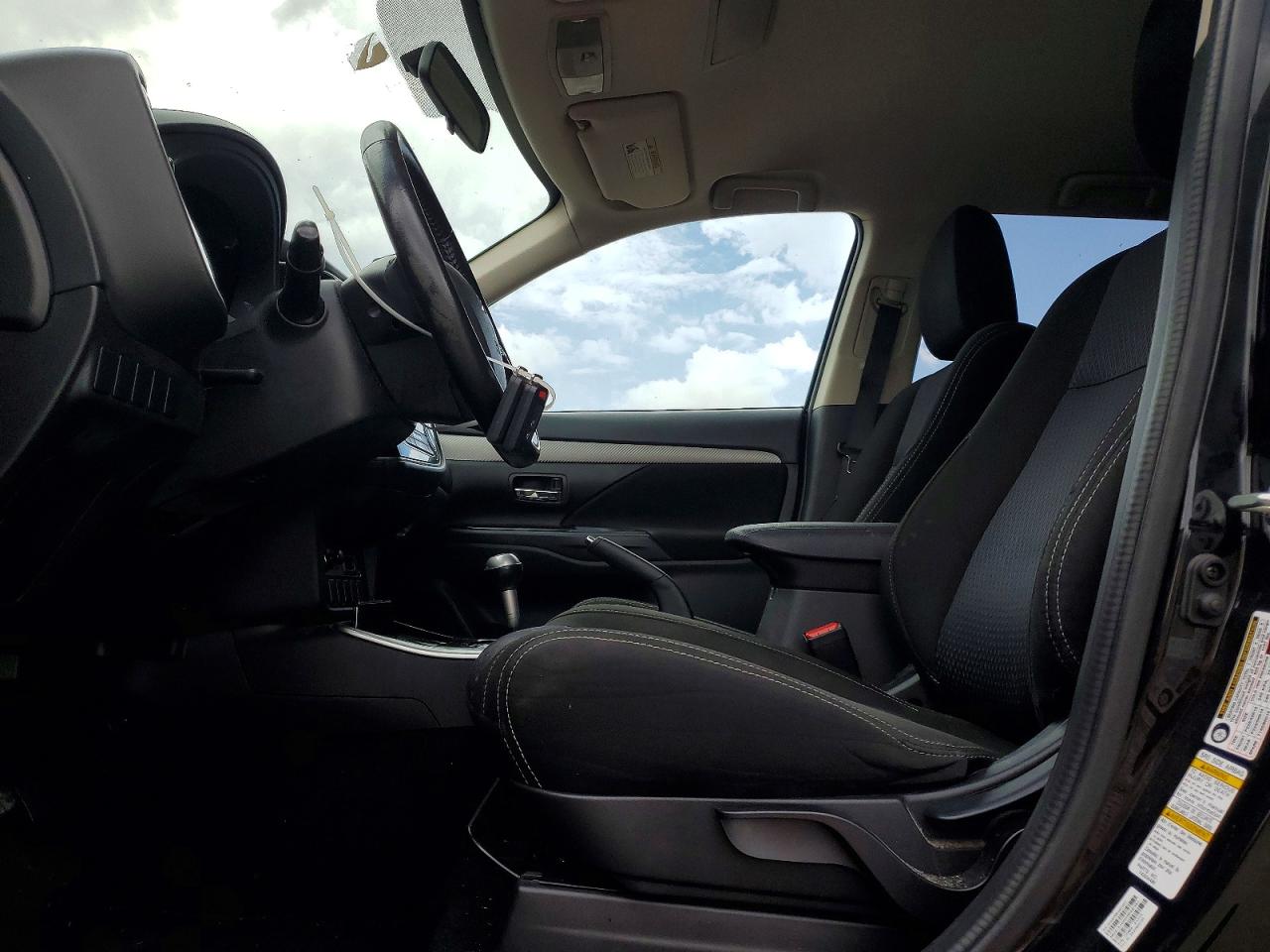 2018 MITSUBISHI OUTLANDER SE photo 7