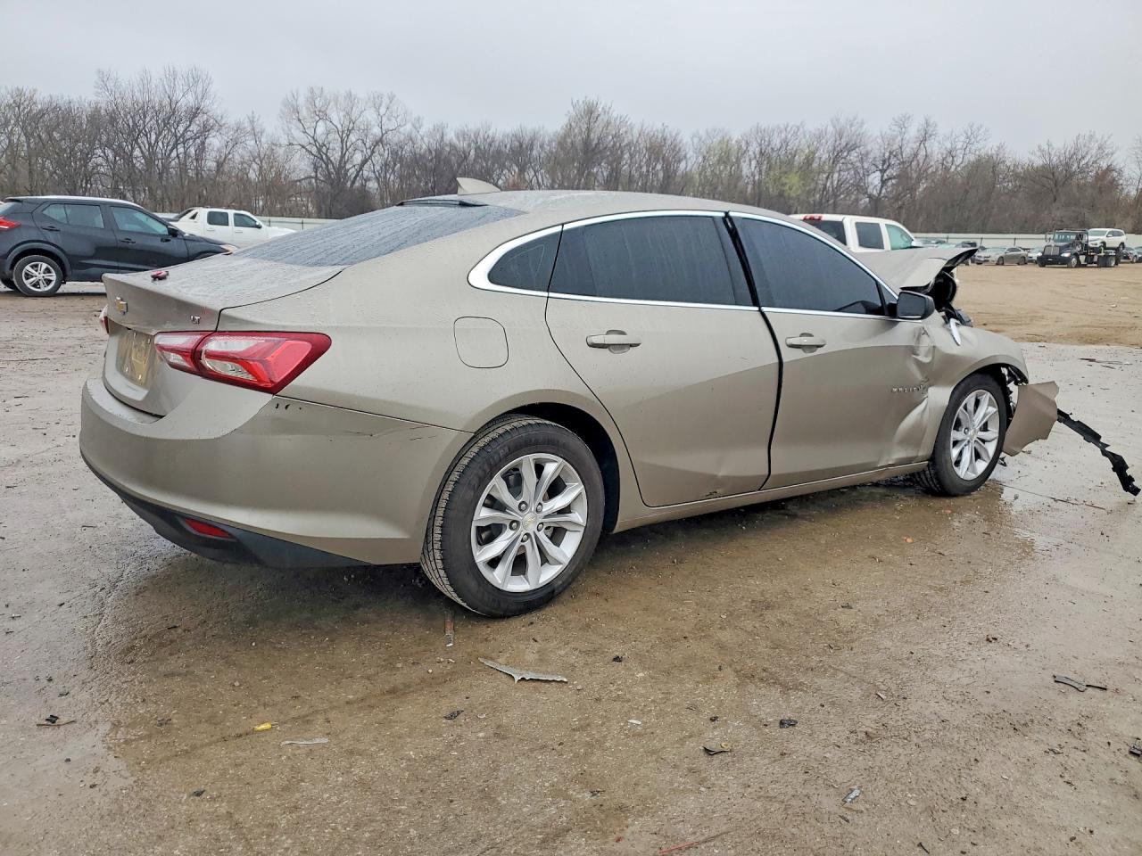 2022 CHEVROLET MALIBU LT photo 3